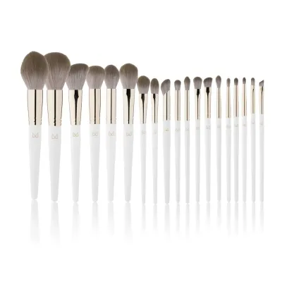 Набор кистей для макияжа M BRUSH by Maxineczka White Complete для лица и глаз, синтетический ворс, деревянные ручки, 19 шт