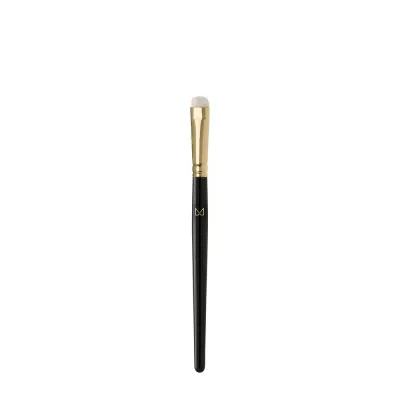 Кисть для макияжа глаз и бровей M Brush by Maxineczka 19, ручная работа, позолота 24K, 1 шт
