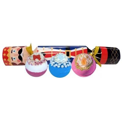 Бомбочки для ванны Bomb Cosmetics The Nutcracker с маслом какао и бергамотом, набор 3 шт