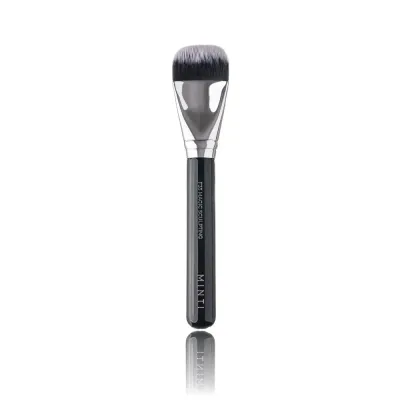 Кисть для контуринга MINTI Collection Magic Sculpting F35 синтетический ворс, короткий ворс 2 см, деревянная ручка