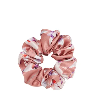 Резинка для волос Almania Scrunchie шёлковая с принтом магнолия, атласная, 1 шт