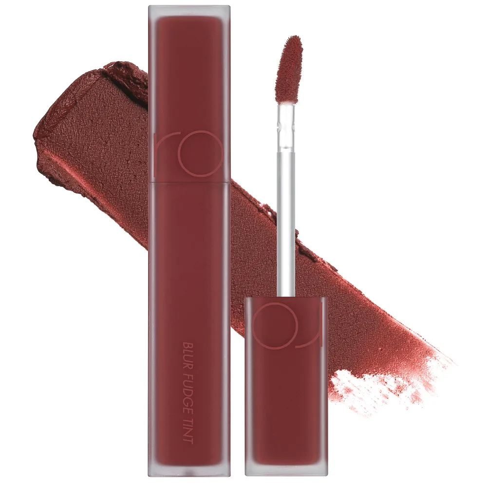 Помада для губ rom&nd Blur Fudge Tint матовая бархатная, стойкая, оттенок 04 Radwood, 5 г