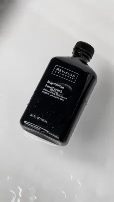 Омолаживающий осветляющий гель для умывания для лица Revision Skincare Brightening Facial Wash, 198 мл