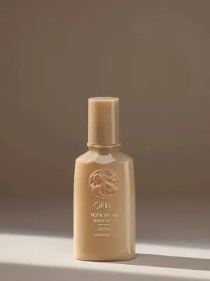 Текстурирующий лосьон для эффекта мягких волн Oribe Signature Matte Waves Texture Lotion, 100 мл