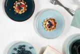 Like. by Villeroy&Boch Набор тарелок ручной работы с черникой на 2 персоны — фото 2