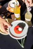 Чашка с блюдцем Byon Peach, каменная керамика, 300 мл, оранжевый — фото 4